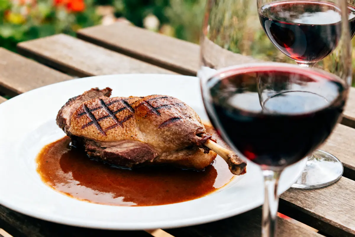 Quel vin boire avec un magret de canard ? Nos meilleurs accords