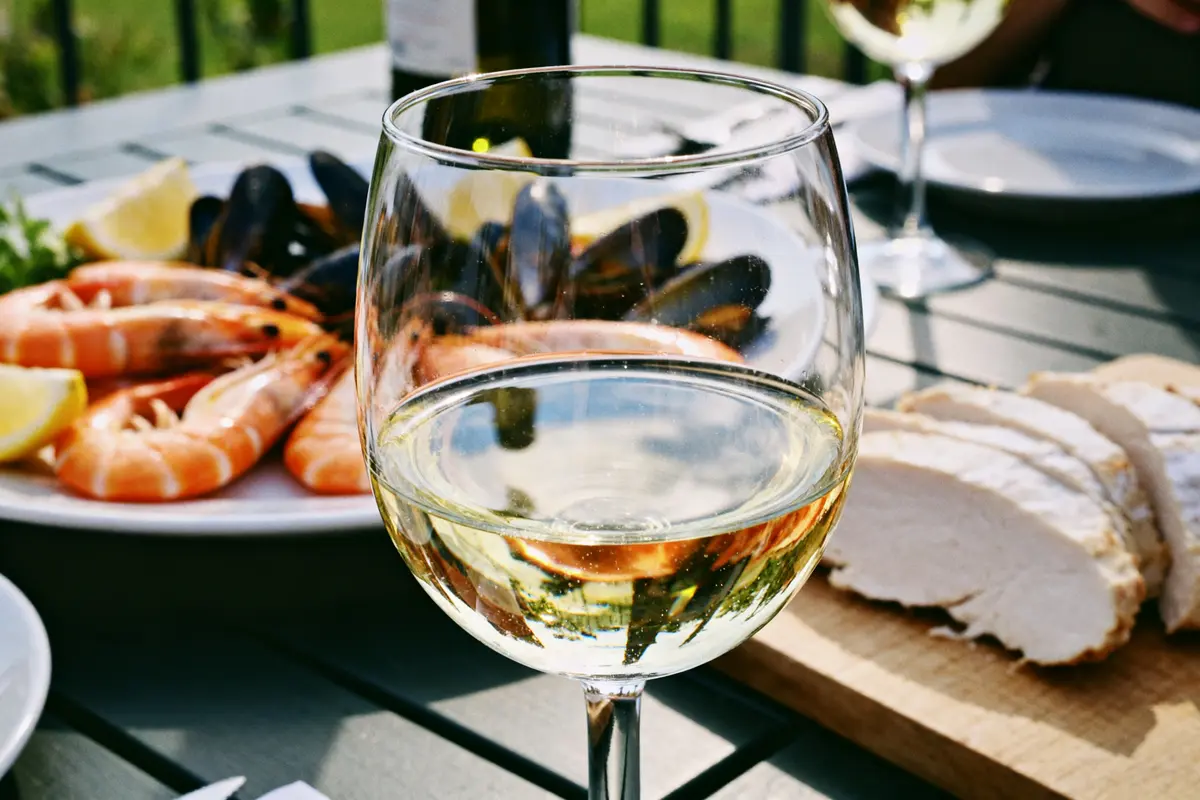 Vin blanc le plus connu : Top 5 des meilleurs vins à découvrir