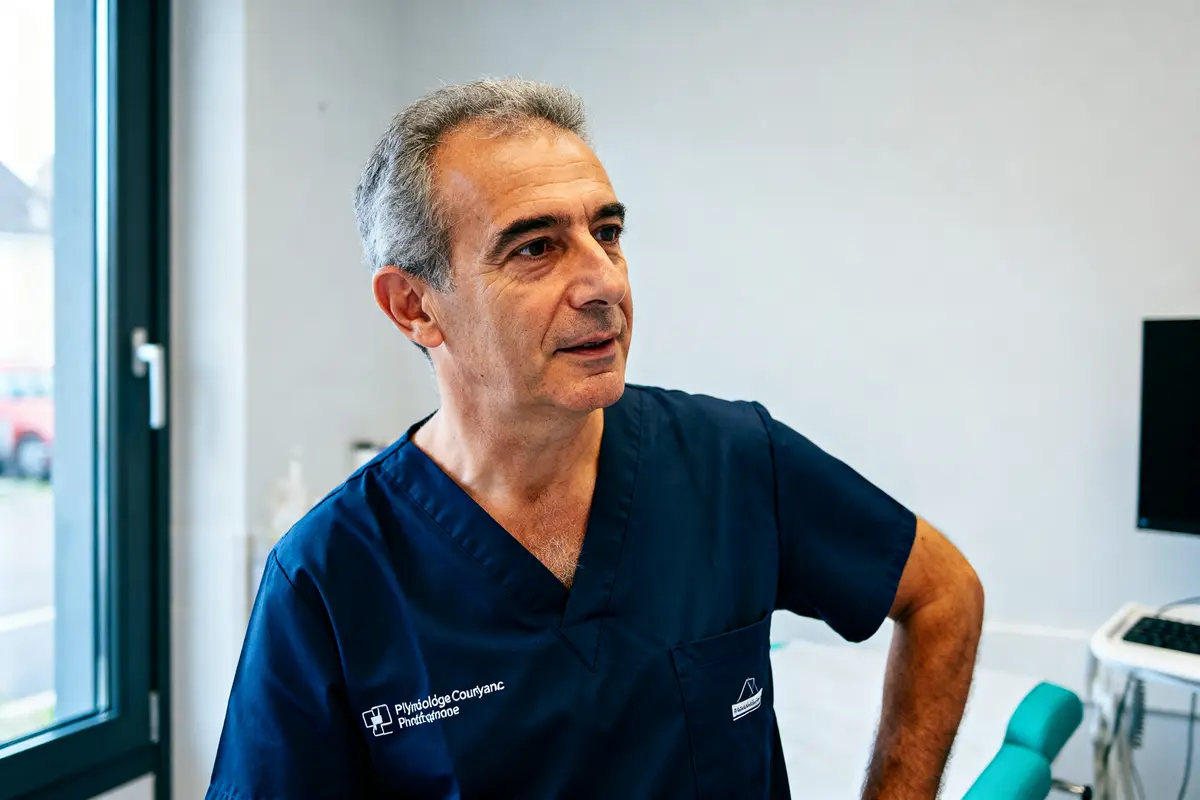 Serge Ferrand Reims : gynécologue obstétricien expert à Courlancy santé
